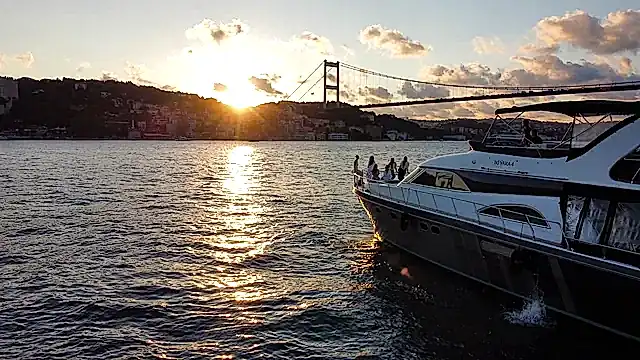 Güverteden Kareler: İkiyaka Tur