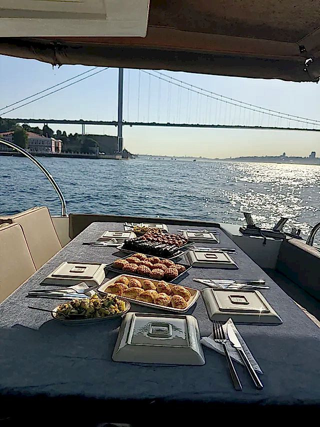 Yatta Yemek: İkiyaka Tur